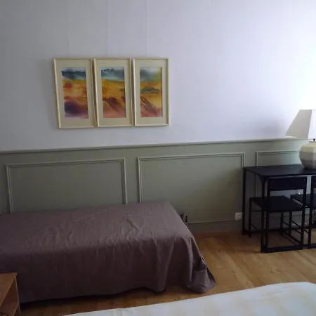 Apartment Centre Intra Muros Cour Exterieure Parking Prive Gratuit Avignon