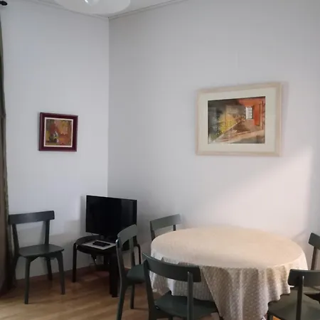 Centre Intra Muros Cour Exterieure Parking Prive Gratuit Apartment Avignon